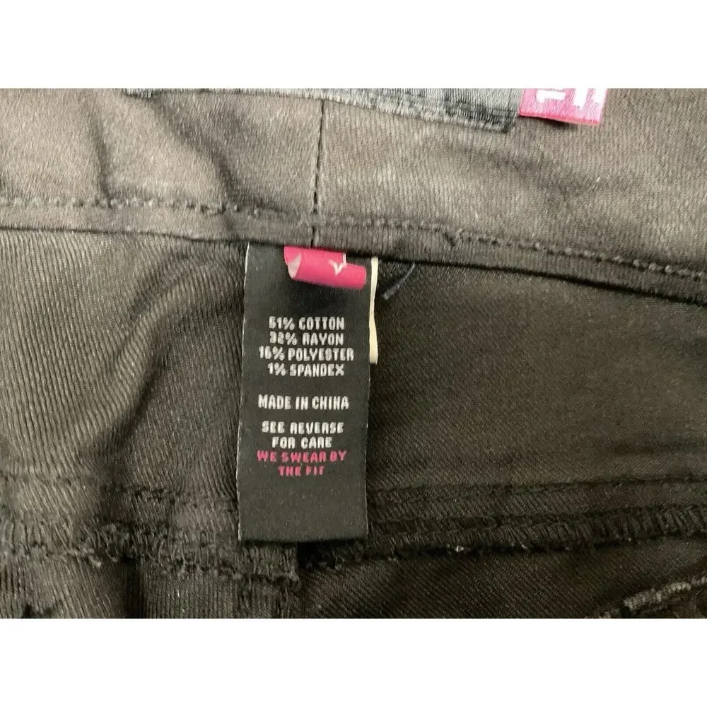 Torrid‎ Denim Woman's Black Mid Rise Jeans Size 18R